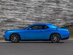 Dodge Challenger SXT 2015 года